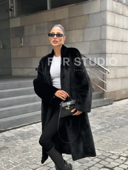 Модная шуба из меха норки Saga furs - фото 4