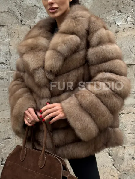 Полушубок из меха куницы пастель английский воротник - фото 3