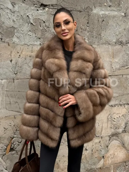 Полушубок из меха куницы пастель английский воротник - фото 0
