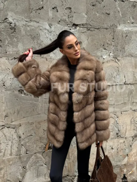 Полушубок из меха куницы пастель английский воротник - фото 13