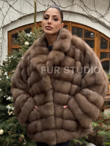 Полушубок оверсайз из меха куницы с английским воротником - фото 7
