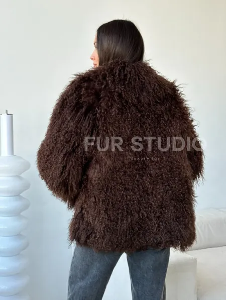 Коричневая шуба из ламы - фото 6