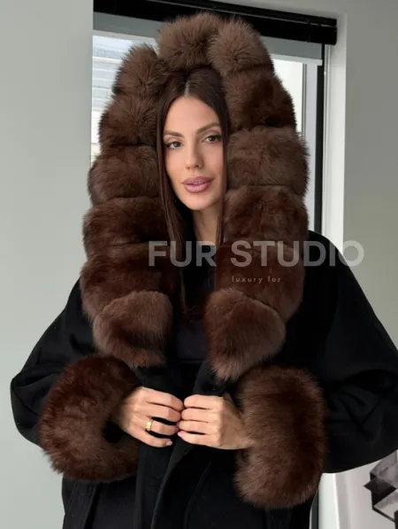 Пальто с капюшоном из финского песца - фото 8