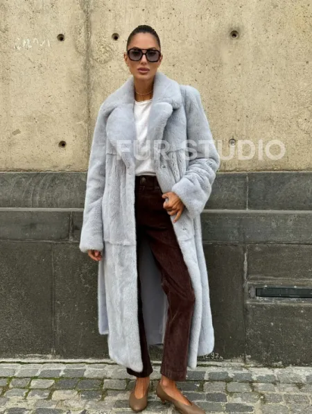 Голубая шуба из плюшевой норки “Velvet” - фото 11