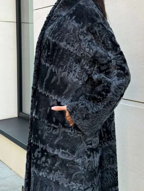 Меховое пальто из каракуля Graphite V-образный воротник - фото 2