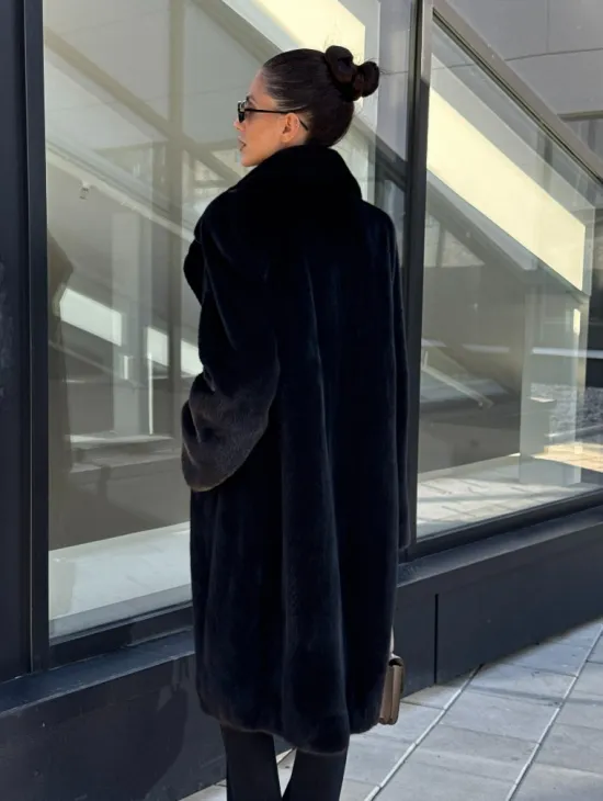 Шуба из аукционного меха норки Kopenhagen Fur, английский воротник - фасон баллон - фото 7