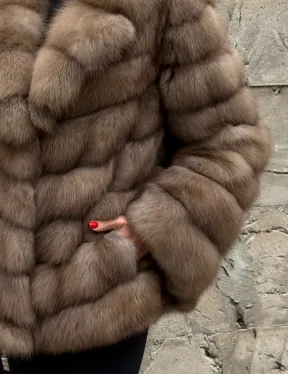 Полушубок из меха куницы пастель английский воротник - фото 1