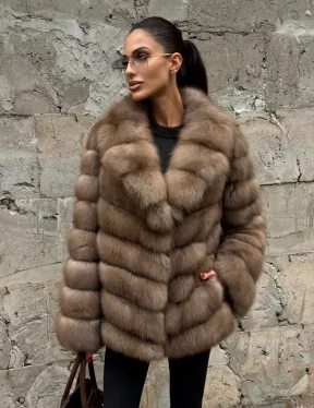 Полушубок из меха куницы пастель английский воротник - фото 7