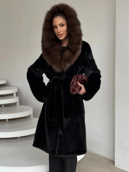 Шуба женская из норки PREMIUM с капюшоном кобра из меха куницы - фото 6