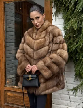 Полушубок из куницы с воротником V-образным - фото 13