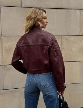Бомбер женский из натуральной плетеной кожи - Burgundy цвет - фото 11