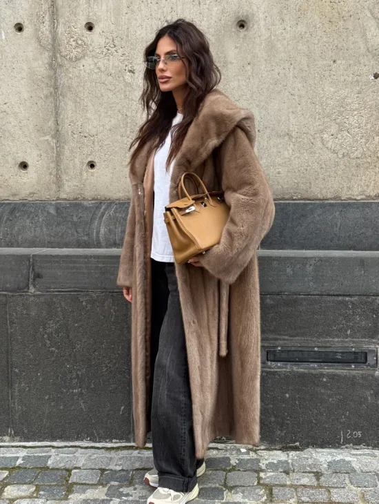 Длинная норковая шуба Pastel с капюшоном кобра - фото 11