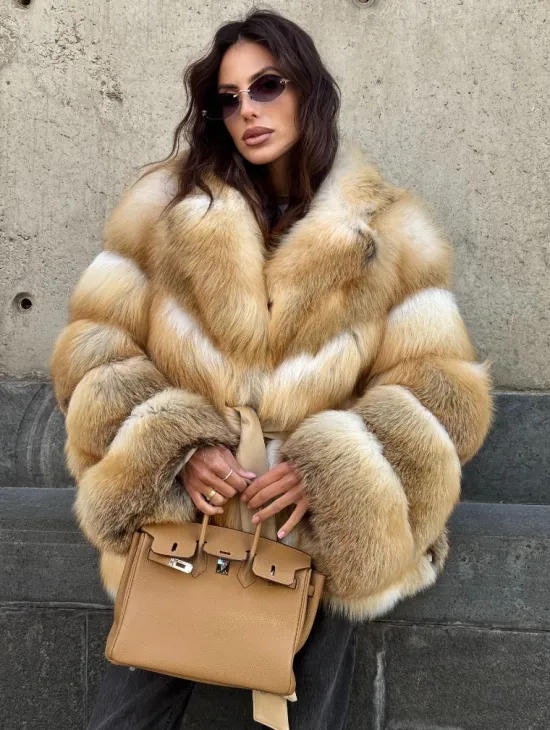 Шуба из меха лисы Golden Sunrise Premium с английским воротником - фото 6