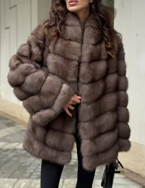 Женская шуба из меха куницы в цвете соболь - фото 5