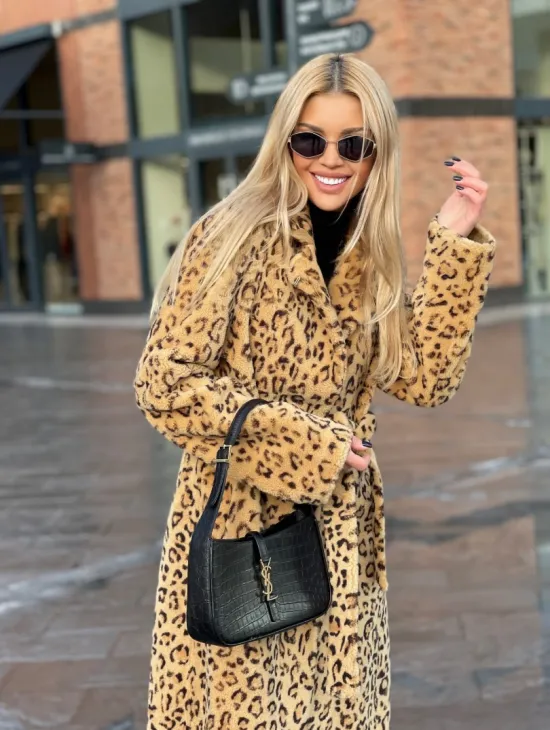 Пальто-шуба из натуральной шерсти под леопард - фото 1