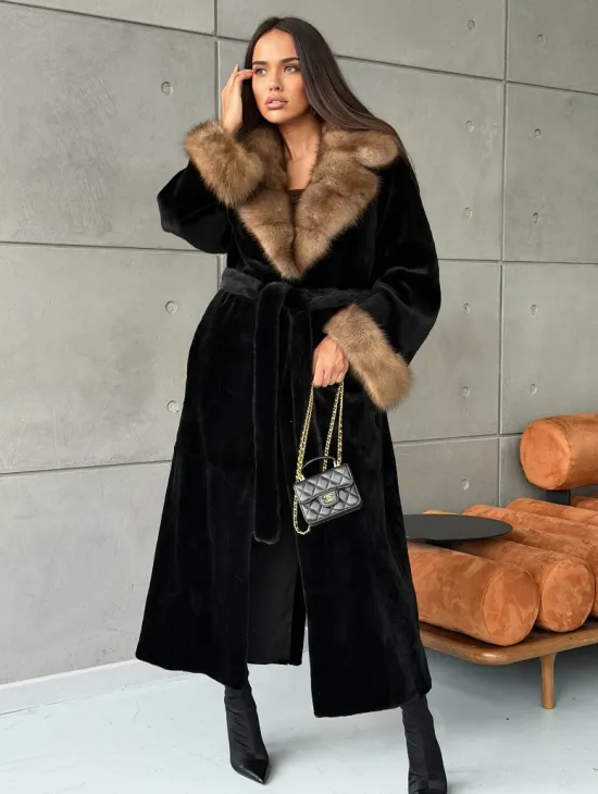 Шуба из чёрной стриженой норки, воротник и манжеты из куницы - фото 7