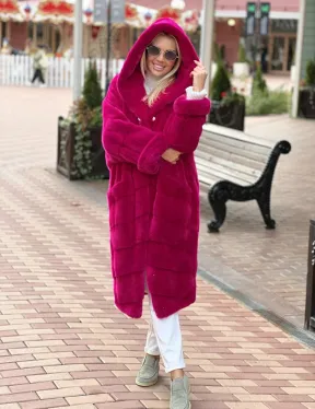 Шуба из скандинавской норки с капюшоном в розовом цвете - фото 0