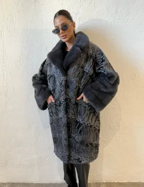 Шуба из меха каракульчи с отделкой из норки - фото 2