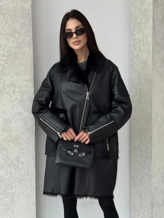 Черная дубленка на тоскане - фото 4