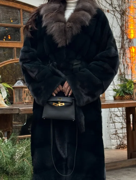 Норковое кимоно с воротником из меха куницы - цвет черный изумруд - фото 3