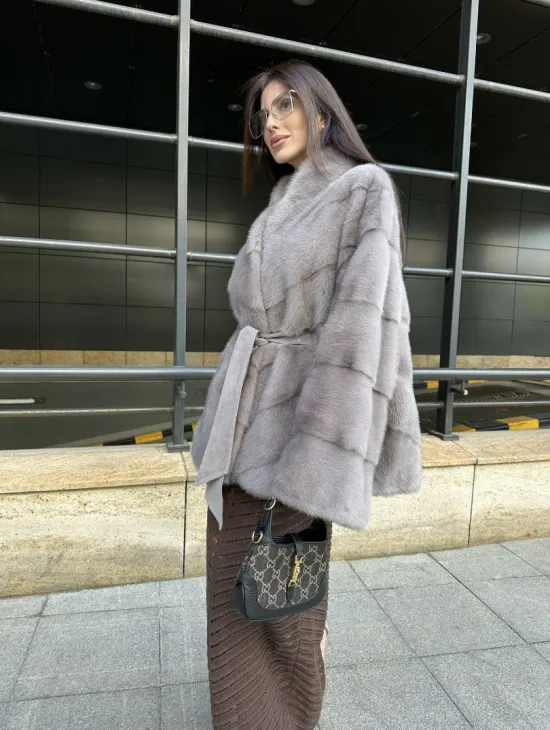 Шуба норковая дымчато-серого цвета - фото 7